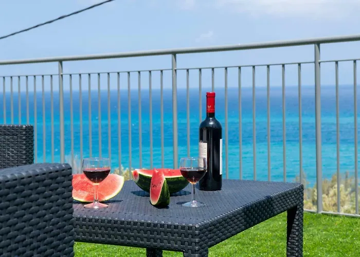 Paradise Blue Vila Pomos