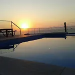 Villa Paradise Blue