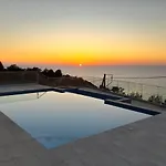 Paradise Blue Villa *
