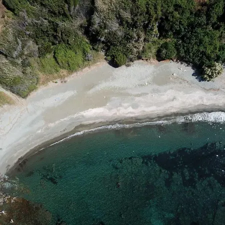 Villa Paradise Blue Pomos