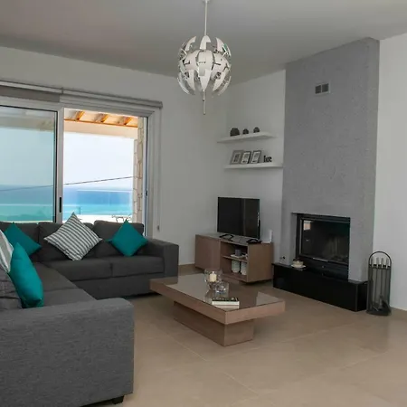 Paradise Blue Villa Pomos