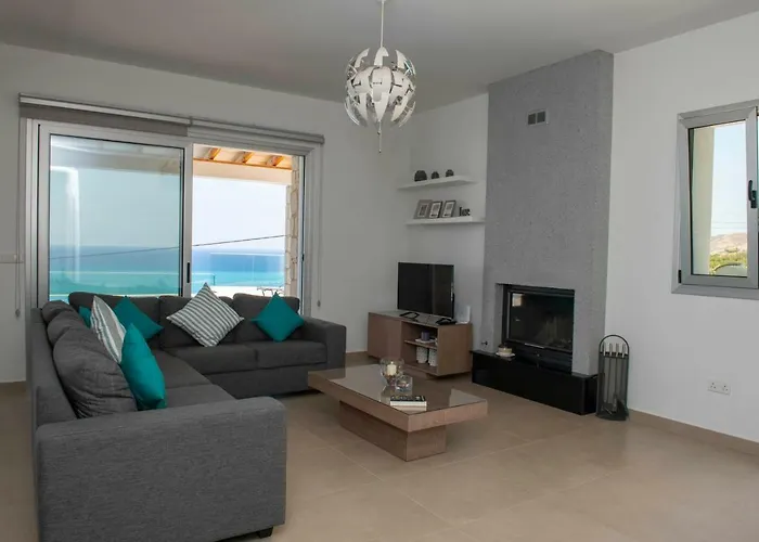 Paradise Blue Villa Pomos